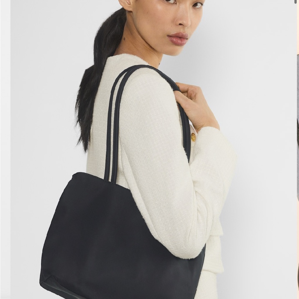 aritzia tote